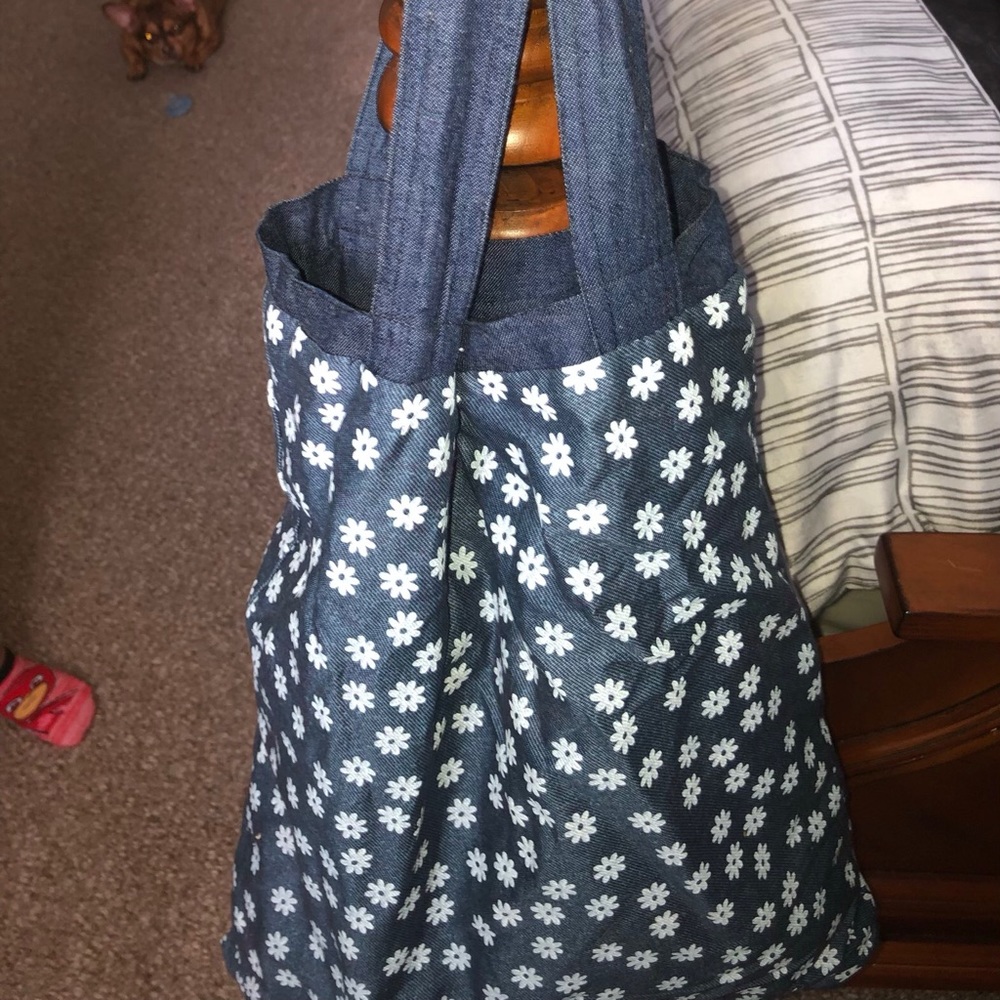 Bags - Picture 3 of 8